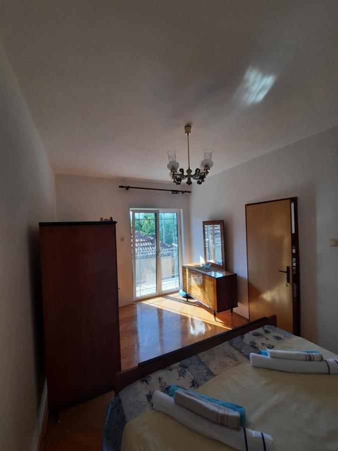 Milka Apartment Котор Екстер'єр фото
